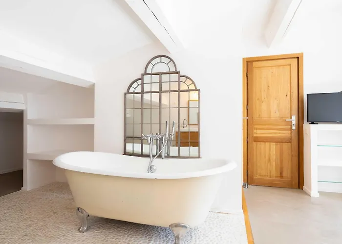 Charming House - Ac - 4br-8p - *