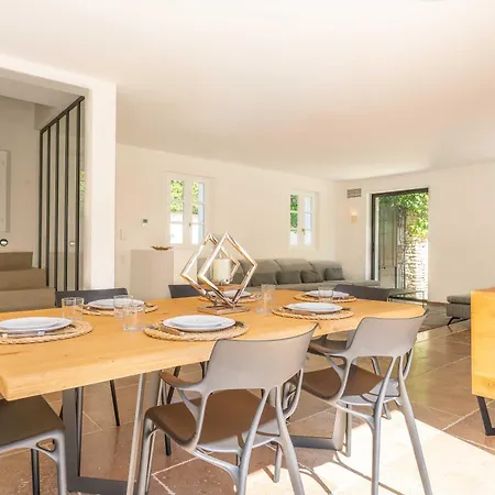 Daire Charming House - Ac - 4br-8p -