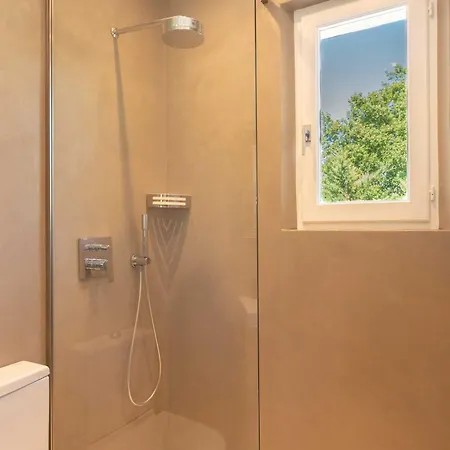 Daire Charming House - Ac - 4br-8p -