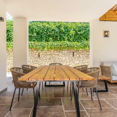 Charming House - Ac - 4br-8p - Daire *